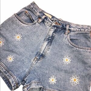 RIO vintage daisy mom shorts